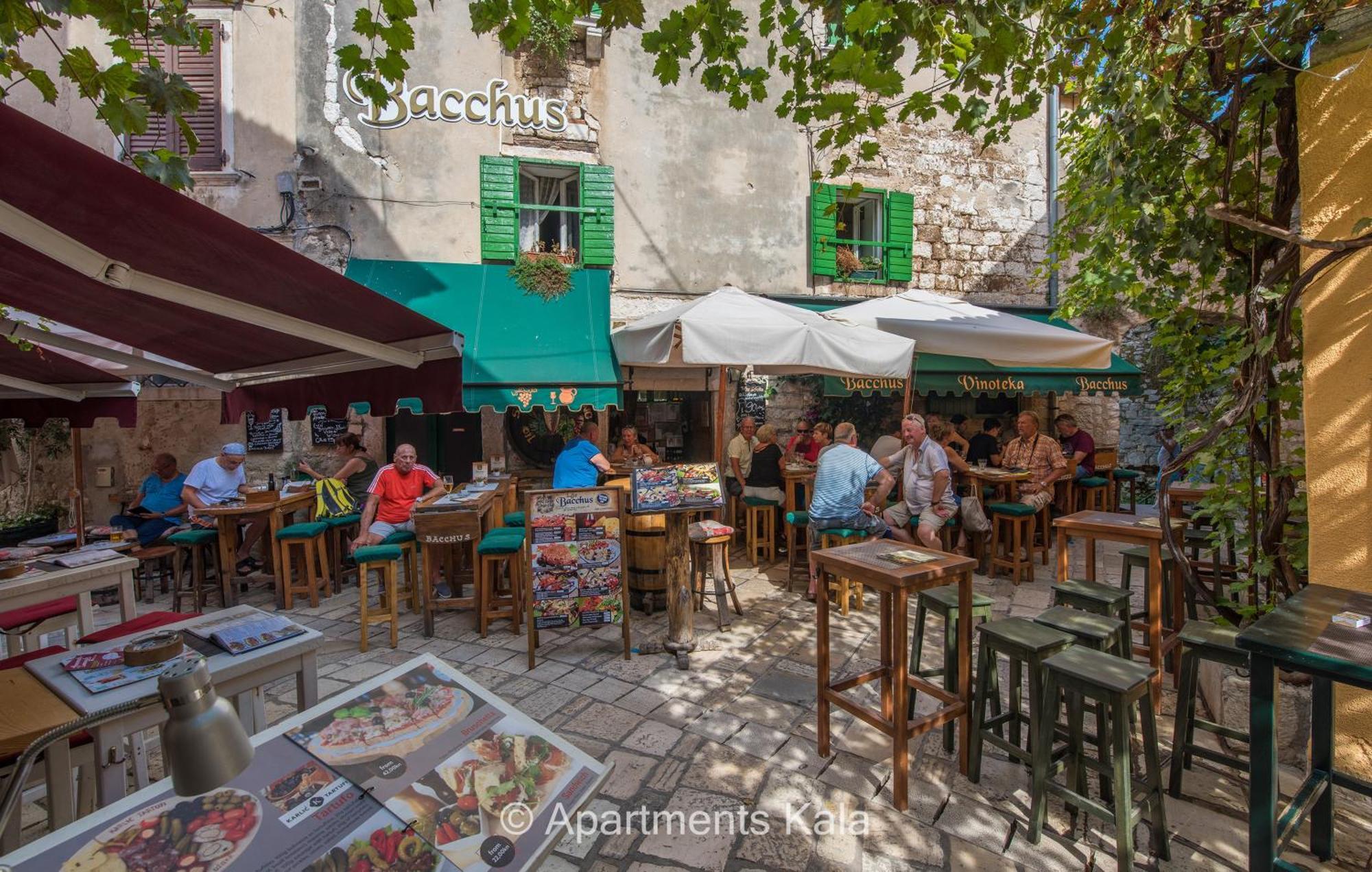Kala Main Square Poreč Eksteriør billede